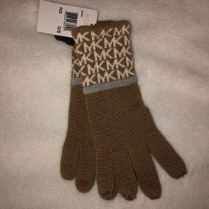 NWT Michael Kors Gloves